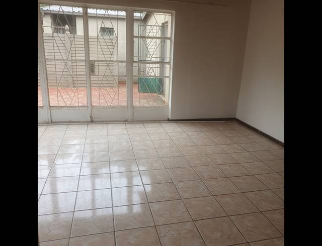 4 BEDROOM HOUSE FOR SALE IN SASOLBURG EXT 12